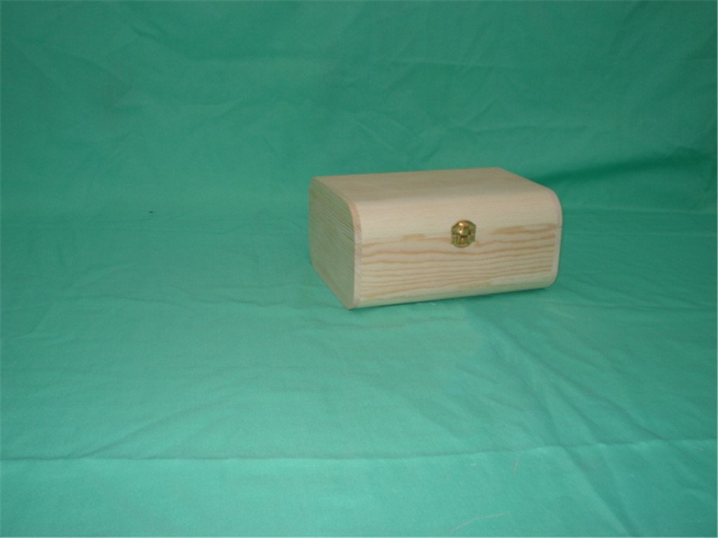 Small domed rectangular natural-pine wooden box with arched top and brass knob latch
