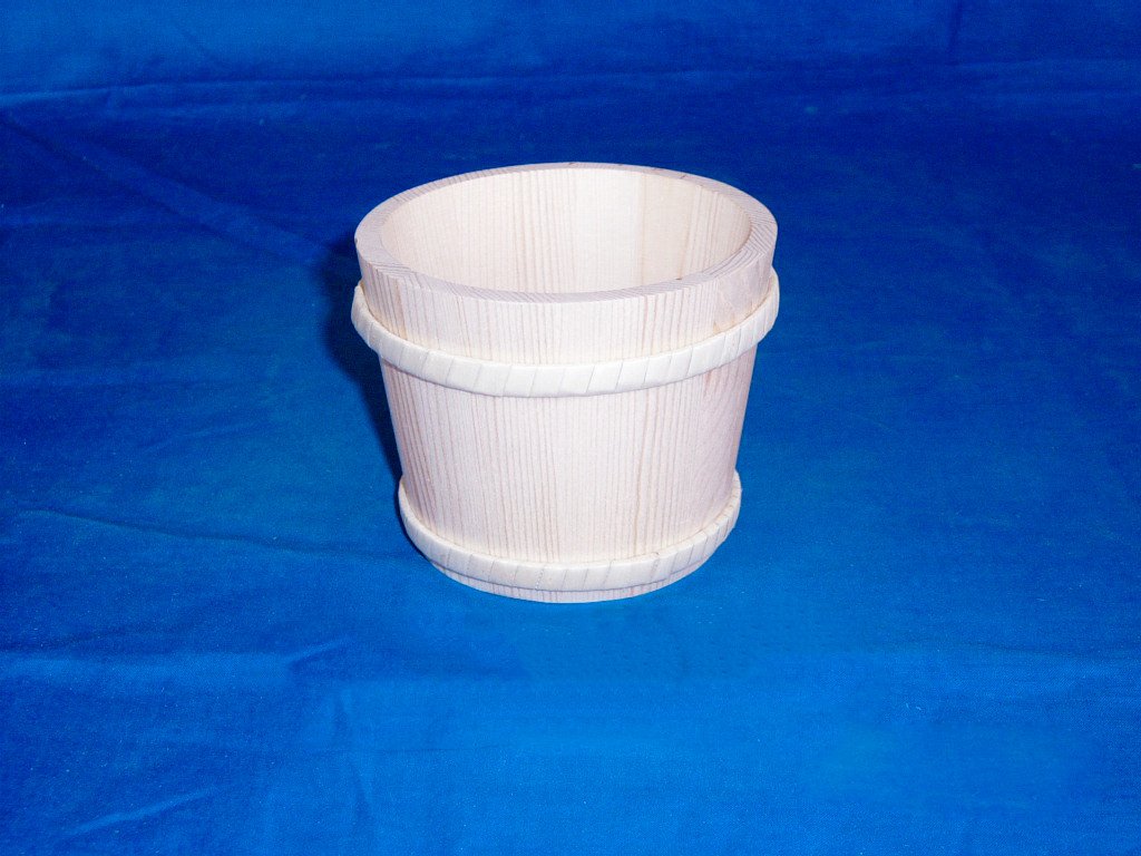 Round natural-wood wooden flower pot without handle, twin metal bands